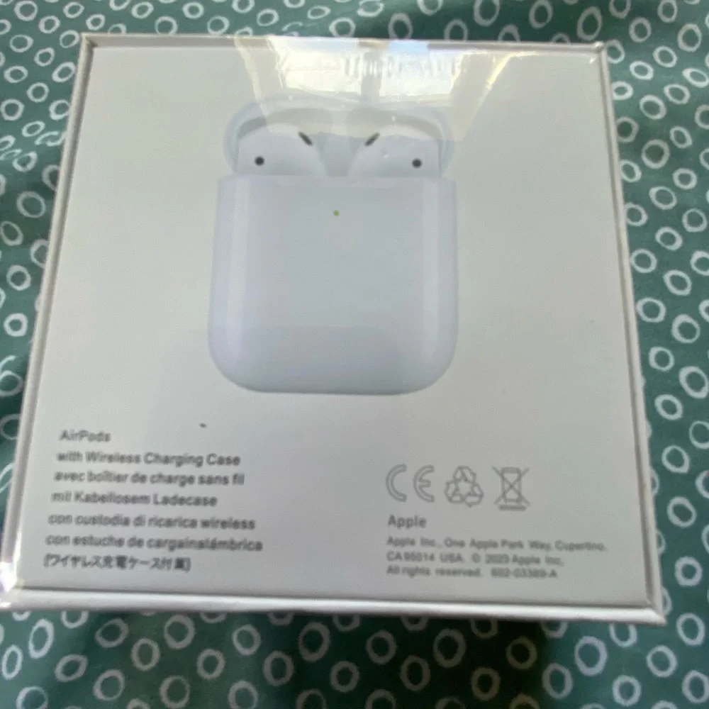 Wireless Earbuds - White